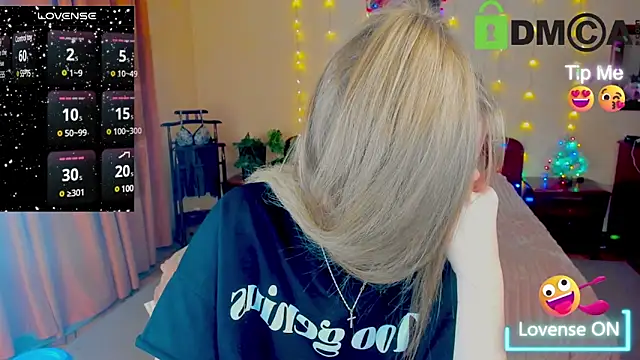 Snapshot of alexa_glory chatting on 12.22.24 alexa glory online show from 12.22.24