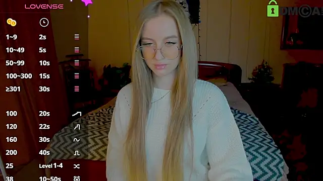 Snapshot of alexa_glory chatting on 01.10.25 alexa glory online show from 01.10.25
