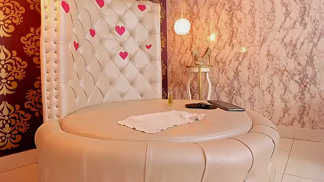 Selenecollins online show from 03.06.25