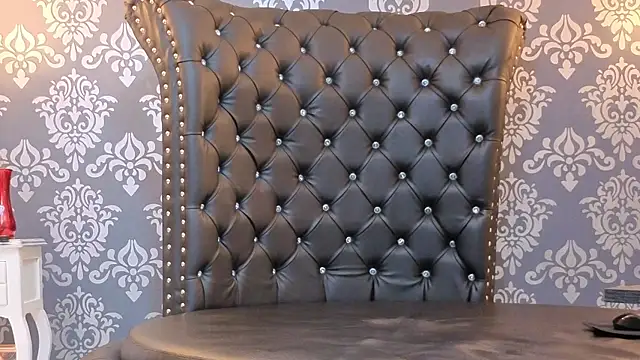 Selenecollins online show from 09.17.25