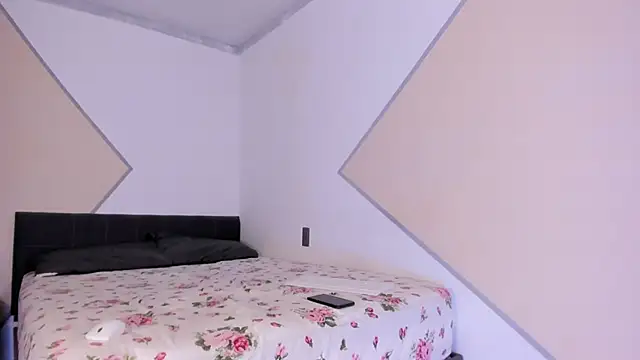 Elalove  online show from 11.26.25