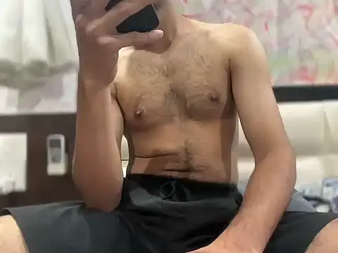 Snapshot of rahul_4u chatting on 02.08.26 rahul 4u online show from 02.08.26