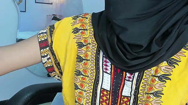 naomiii   online show from 12.20.25