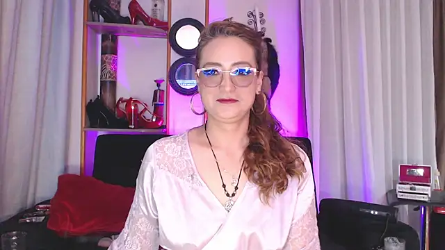 Snapshot of AdeleMourfg chatting on 02.27.25 AdeleMourfg online show from 02.27.25