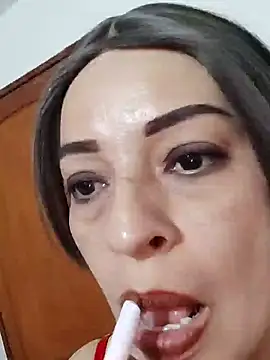 Snapshot of _Prinscarlet_ chatting on 12.22.24 Prinscarlet online show from 12.22.24