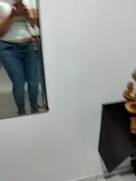 Snapshot of _Prinscarlet_ chatting on 12.25.24 Prinscarlet online show from 12.25.24