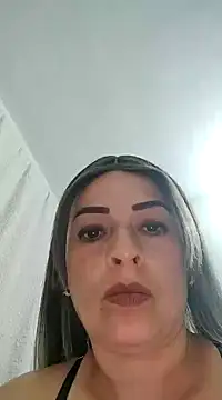 Snapshot of _Prinscarlet_ chatting on 12.28.24 Prinscarlet online show from 12.28.24