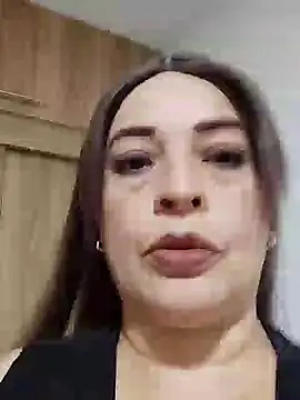 Snapshot of _Prinscarlet_ chatting on 02.05.25 Prinscarlet online show from 02.05.25