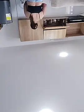 Snapshot of _Prinscarlet_ chatting on 10.03.25 Prinscarlet online show from 10.03.25