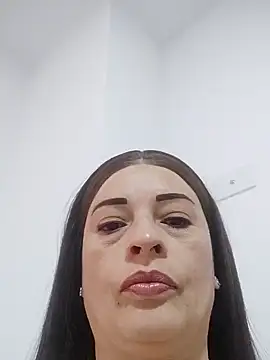 Snapshot of _Prinscarlet_ chatting on 10.13.25 Prinscarlet online show from 10.13.25