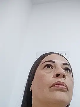 Snapshot of _Prinscarlet_ chatting on 10.20.25 Prinscarlet online show from 10.20.25