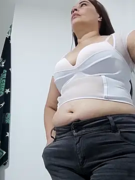 Snapshot of _Prinscarlet_ chatting on 10.21.25 Prinscarlet online show from 10.21.25