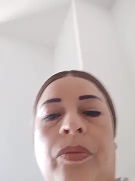 Snapshot of _Prinscarlet_ chatting on 10.27.25 Prinscarlet online show from 10.27.25