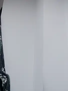 Snapshot of _Prinscarlet_ chatting on 11.22.25 Prinscarlet online show from 11.22.25