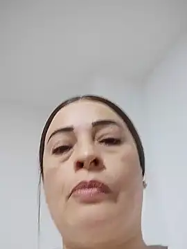 Snapshot of _Prinscarlet_ chatting on 12.04.25 Prinscarlet online show from 12.04.25