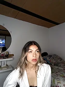 Karolgood3 online show from 03.14.25