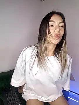 Karolgood3 online show from 09.20.25