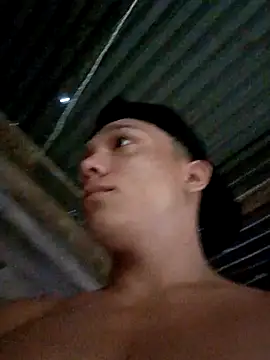 Snapshot of tayson_ chatting on 03.20.25 tayson  online show from 03.20.25