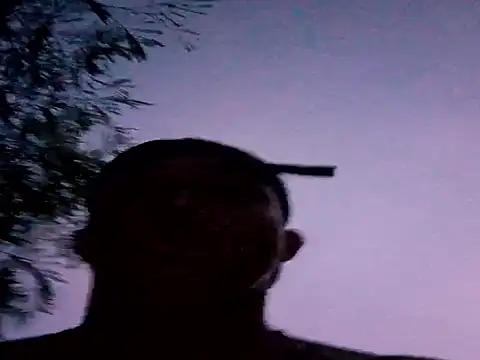 Snapshot of tayson_ chatting on 10.28.25 tayson online show from 10.28.25