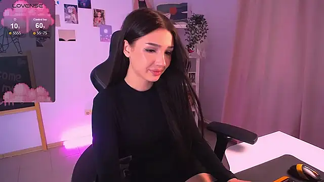 EmmaKeam online show from 12.04.24