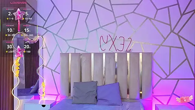 Snapshot of Jazmin_tay chatting on 09.10.25 Jazmin tay online show from 09.10.25