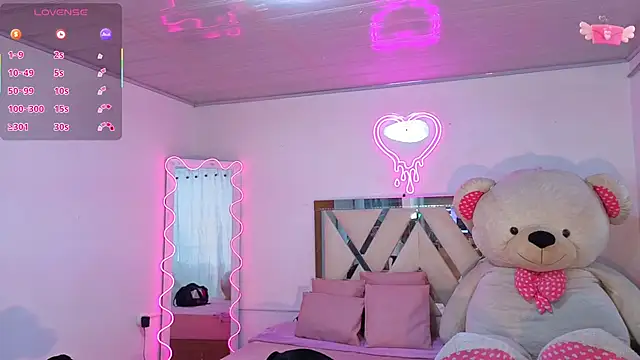 Snapshot of Jazmin_tay chatting on 09.17.25 Jazmin tay online show from 09.17.25