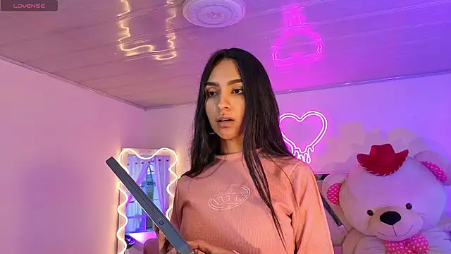 Snapshot of Jazmin_tay chatting on 10.02.25 Jazmin tay online show from 10.02.25