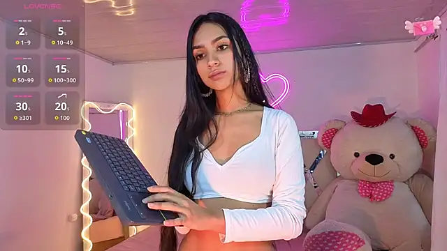 Snapshot of Jazmin_tay chatting on 10.12.25 Jazmin tay online show from 10.12.25