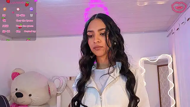 Snapshot of Jazmin_tay chatting on 11.26.25 Jazmin tay online show from 11.26.25