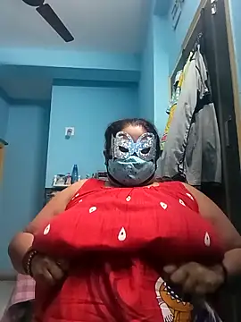 Snapshot of monaa chatting on 03.21.25 monaa online show from 03.21.25