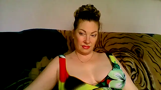 Snapshot of maritanna chatting on 06.27.26 maritanna online show from 06.27.26