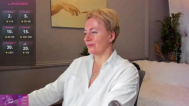 Nika Smit online show from 01.11.25