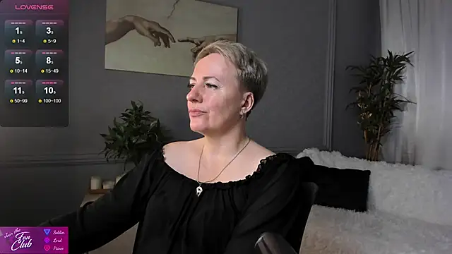 Nika Smit online show from 03.03.25