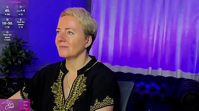 Nika Smit online show from 09.19.25