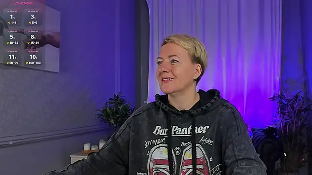 Nika Smit online show from 10.23.25