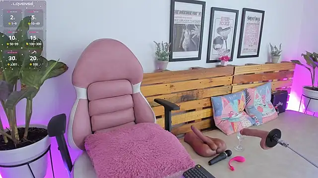 Alisson Boobs  online show from 11.06.25