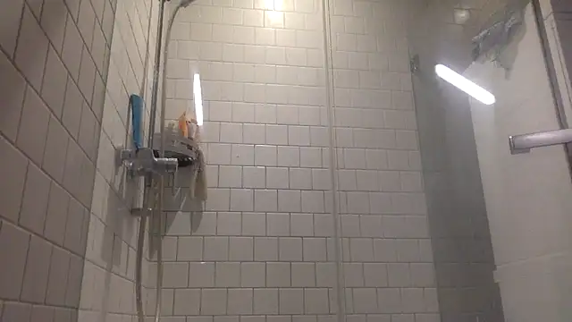 Snapshot of oktober1993 chatting on 02.05.26 oktober1993 online show from 02.05.26