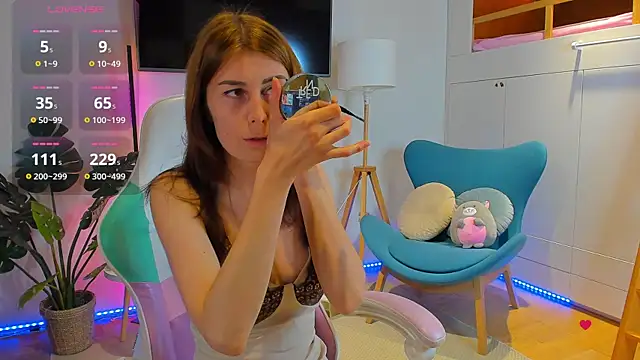 Snapshot of Hailey_Green chatting on 07.14.26 Hailey Green online show from 07.14.26