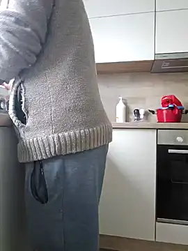 Snapshot of lapa525 chatting on 12.10.24 lapa525 online show from 12.10.24