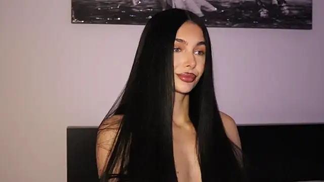 Snapshot of IvyKaelani chatting on 10.17.25 IvyKaelani online show from 10.17.25