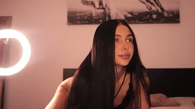 Snapshot of IvyKaelani chatting on 10.24.25 IvyKaelani online show from 10.24.25