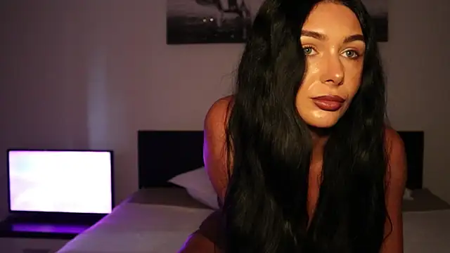 Snapshot of IvyKaelani chatting on 06.16.26 IvyKaelani online show from 06.16.26