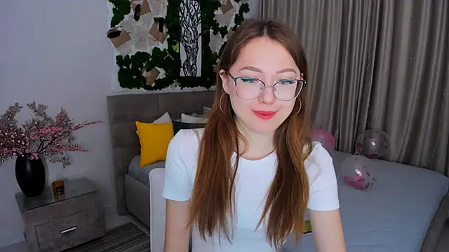 SereneFlame online show from 02.13.25