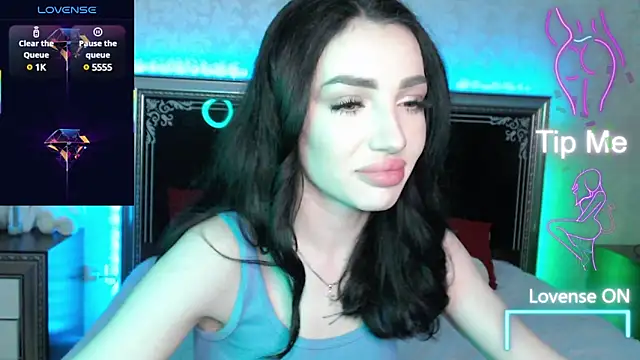 Snapshot of NancyLovee_ chatting on 02.01.25 NancyLovee  online show from 02.01.25
