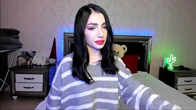 Snapshot of NancyLovee_ chatting on 02.17.25 NancyLovee  online show from 02.17.25