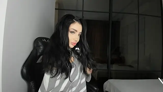 Snapshot of NancyLovee_ chatting on 09.18.25 NancyLovee  online show from 09.18.25