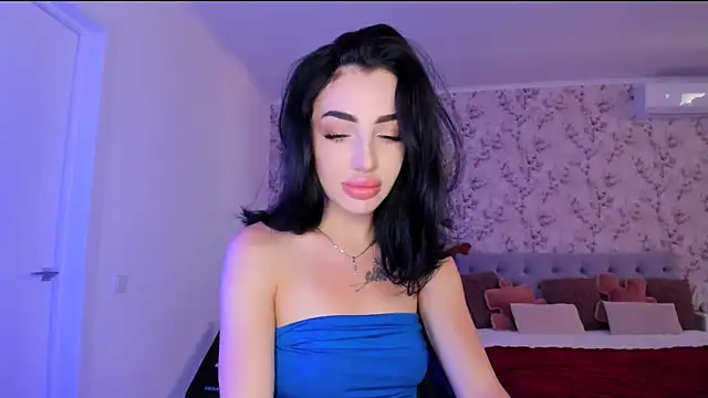 Snapshot of NancyLovee_ chatting on 07.25.26 NancyLovee online show from 07.25.26