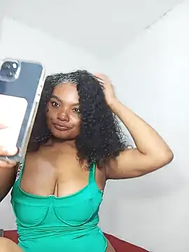 Snapshot of gianna_smith chatting on 05.30.26 gianna smith online show from 05.30.26