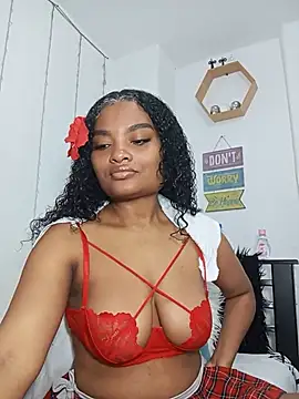 Snapshot of gianna_smith chatting on 07.02.26 gianna smith online show from 07.02.26