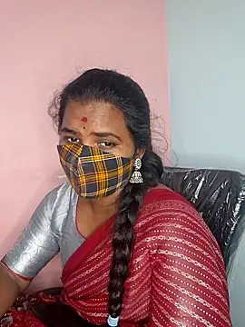 Snapshot of anitha906 chatting on 10.04.25 anitha906 online show from 10.04.25